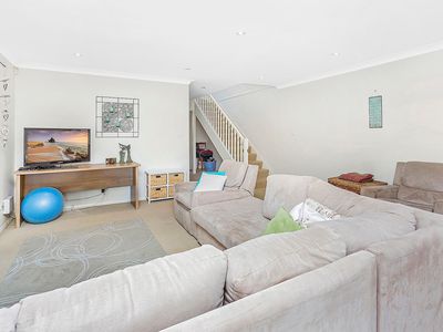 2 / 16 Seymour Drive, Flinders