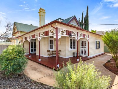 76 Ward Street, Lamington