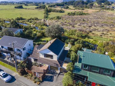 12 Moana Street, Otaki Beach