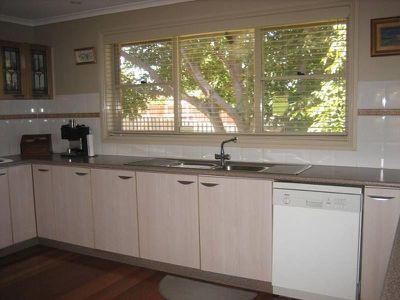 4 Sherwood St, Shellharbour