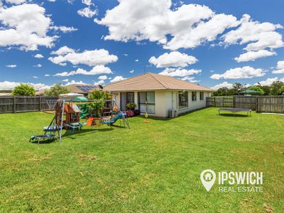 12 Kingfisher Way, Lowood