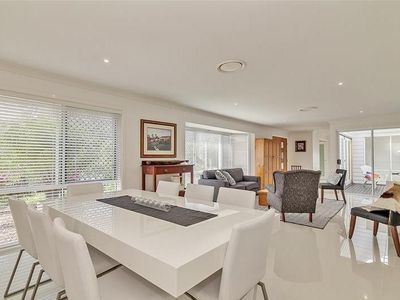 6 / 145 Exilis Street (Kent Close), Springwood