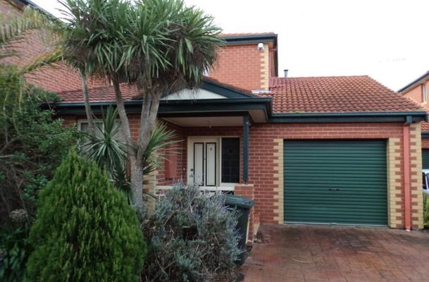 6 / 24 Barrymore Road, Greenvale