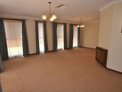5 Osborne Place, Dubbo