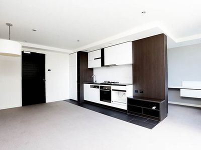 813N / 229 Toorak Road, South Yarra