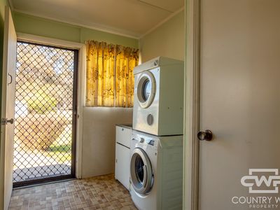 13 Deloraine Road, Emmaville