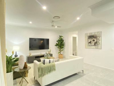 11 / 10 Zircon Close, Rochedale