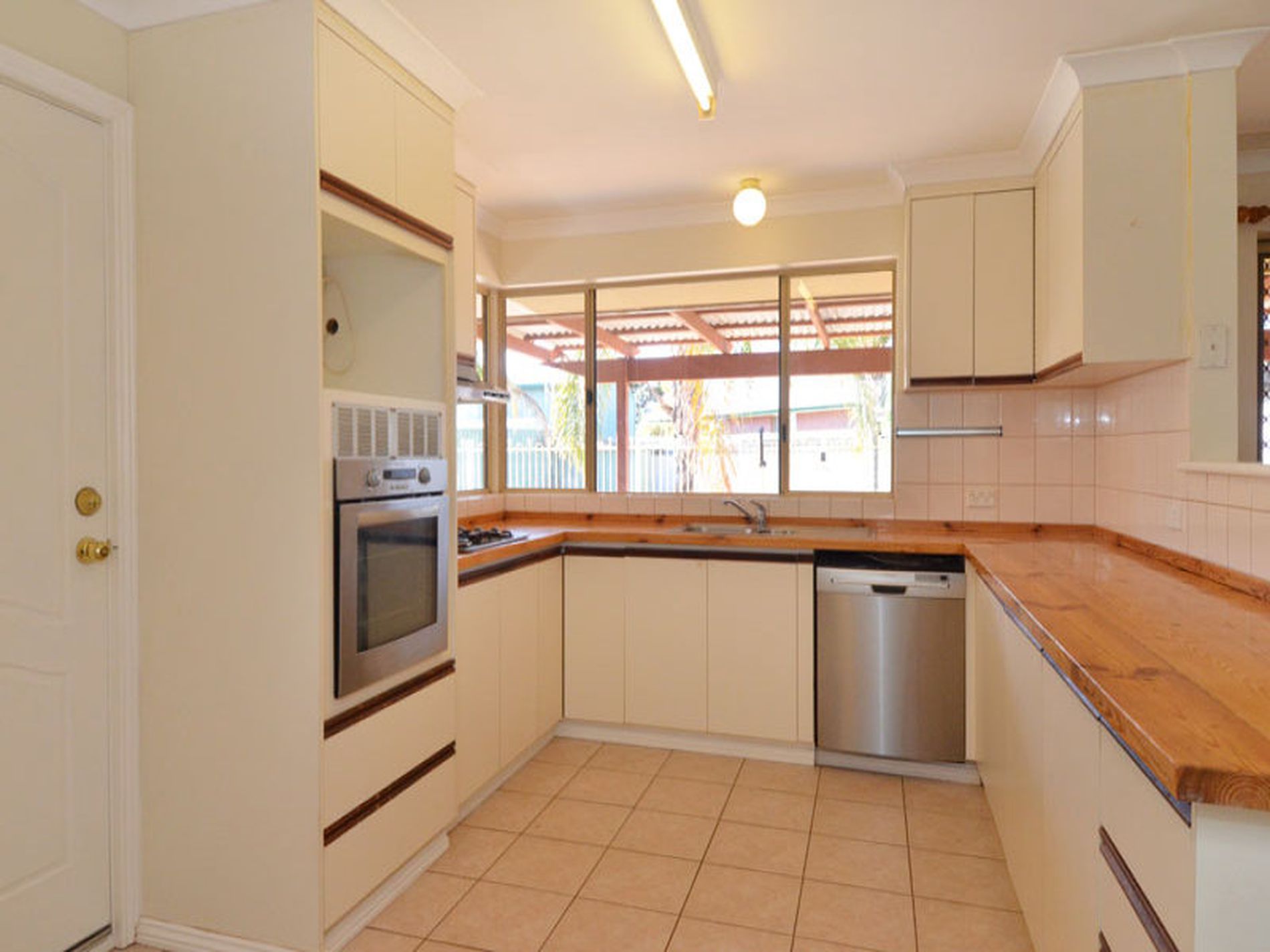 9 Kunanalling Avenue, Hannans