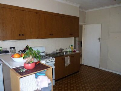 48 Bennett Road, Horsham