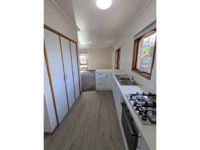 9 / 270A Pakington Street, Newtown