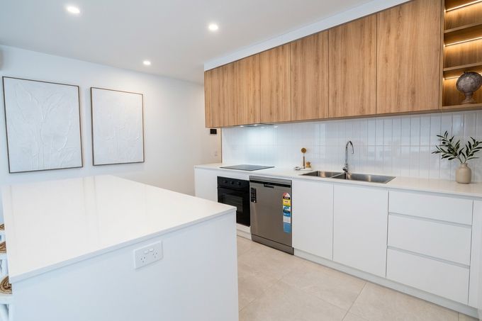 212 / 11 Waterside Retreat, Birtinya