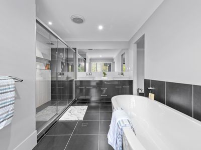 12 Birkdale Circuit, North Lakes