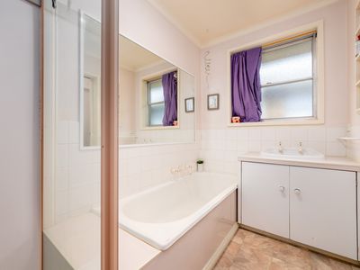 49 Northumberland Crescent , Shepparton