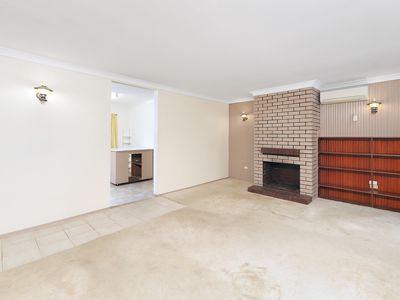5 Pine Drive, Woodridge