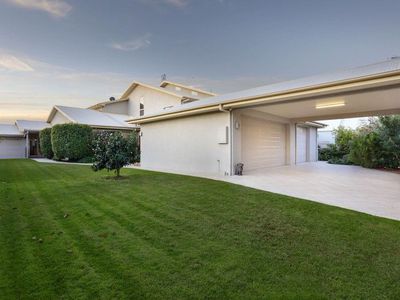 2 Cypress Court, Minyama