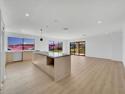 9 Bruno Avenue, Truganina