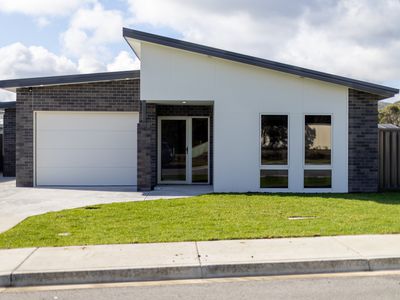 51 Pembroke Street , George Town