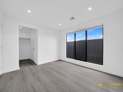 13 Marsdenia Street, Manor Lakes