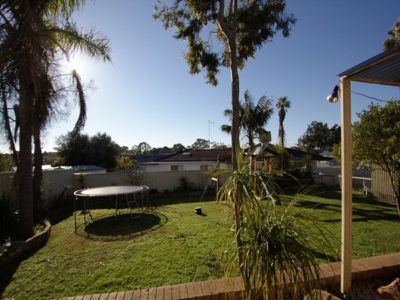 18 Moorpark Avenue, Yanchep