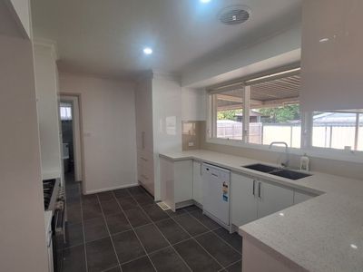 1 Baggott Drive, Hoppers Crossing