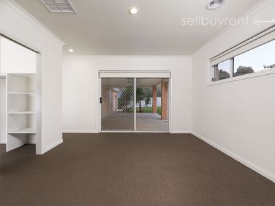 6 CADDY COURT, Wodonga