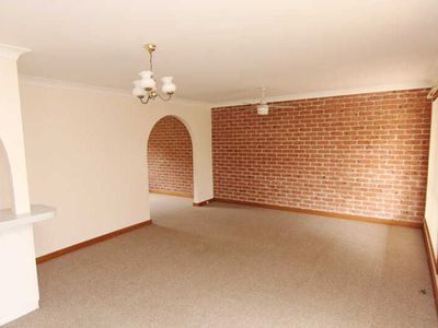 15 Belton Way, Forster