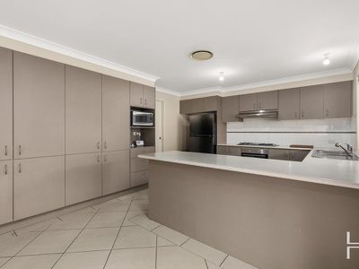 8 Cascade Circuit, Albion Park