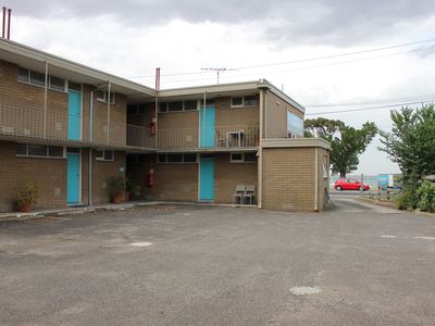 2/62-64 Western Beach Road, Geelong