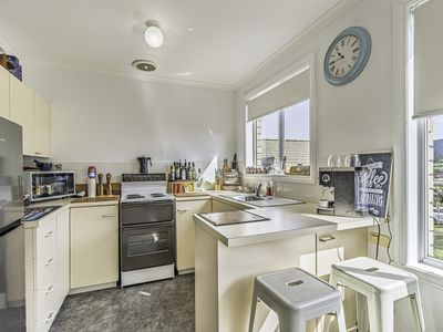 390 Argyle Drive, Kingston