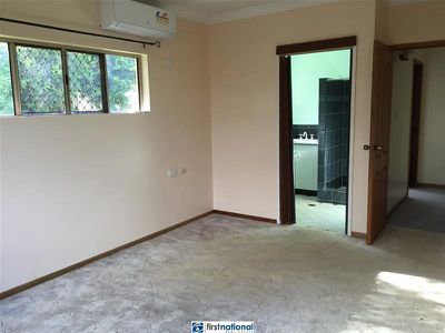 2 Paula Close, Atherton