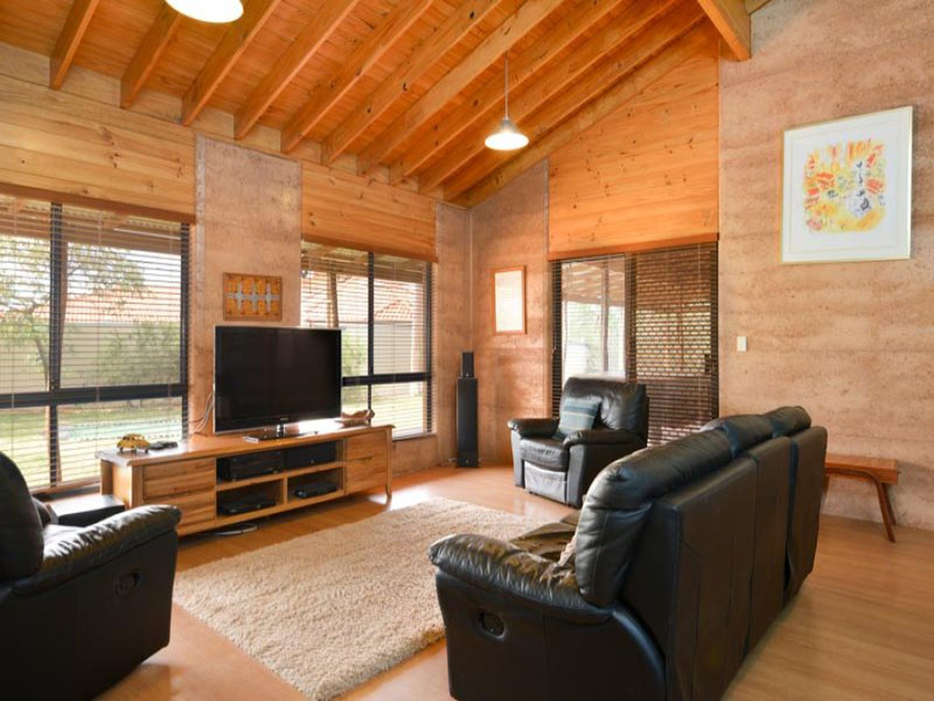 3 Emery Close, Broadwood