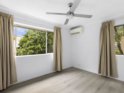 12 / 23 Augustus Street, Toowong