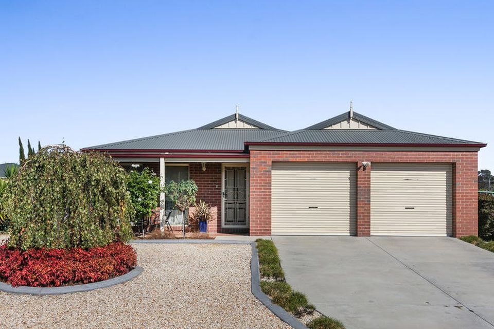 4 St George Park Drive, Kangaroo Flat