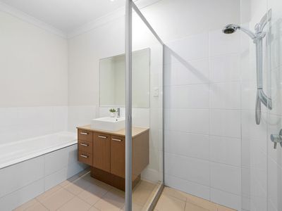 2 Clyde Court, Wakerley