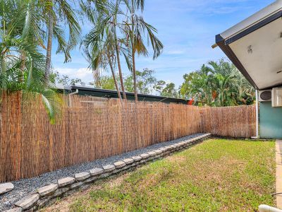 2 / 3 Priore Court, Moulden