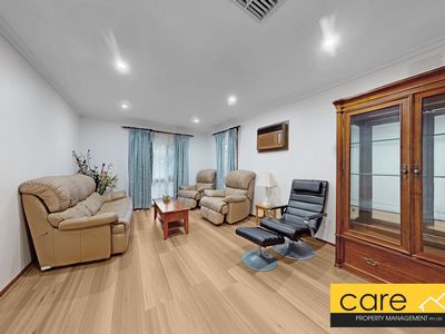35 Oaktree Drive, Hampton Park