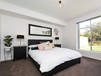 6 Gilba Place, Maida Vale