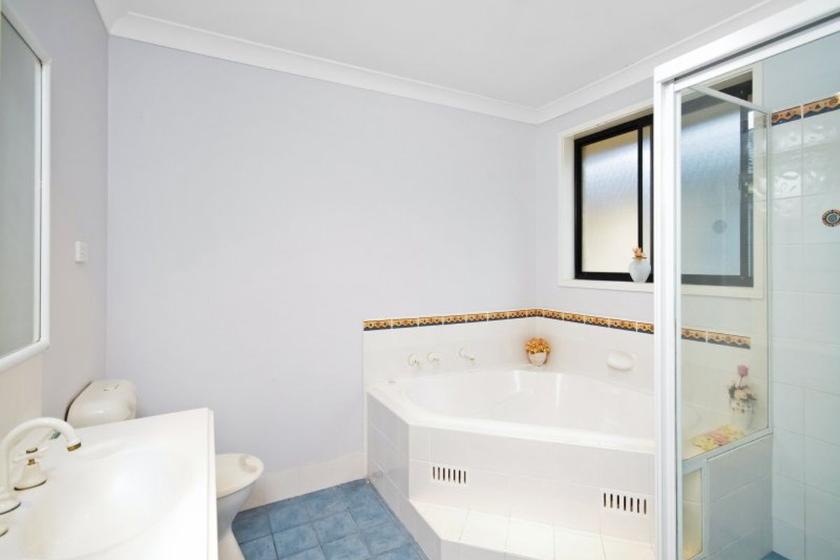 2 Stringybark Close, Terrigal