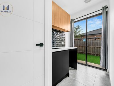 10 Hemsworth Road, Weir Views