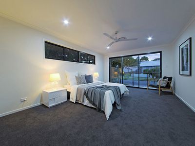 142 Kamarin Street, Manly West