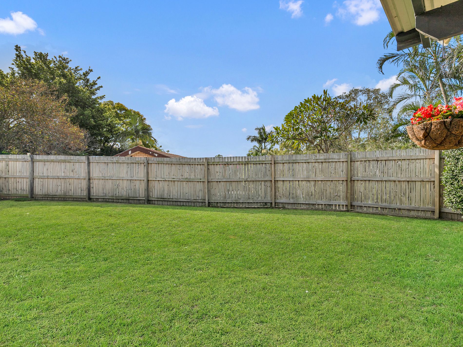 1 Mirimiri Close, Jindalee