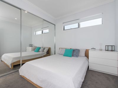 7/172 Loftus Street, North Perth