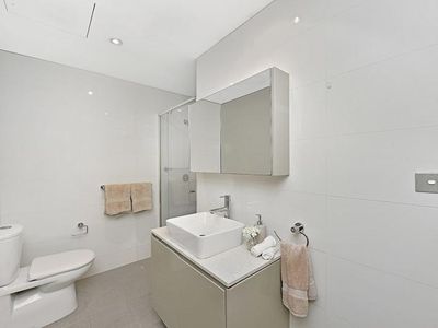 608 / 710-722 George Street, Sydney