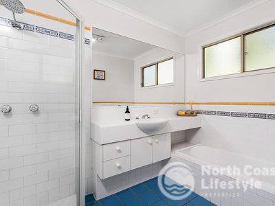 11 Royal Avenue, South Golden Beach