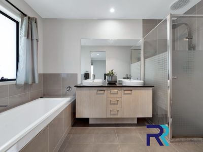 38 Hodgson Avenue, Tarneit