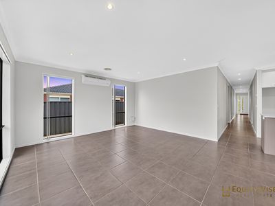 59 Kinglake Drive, Manor Lakes