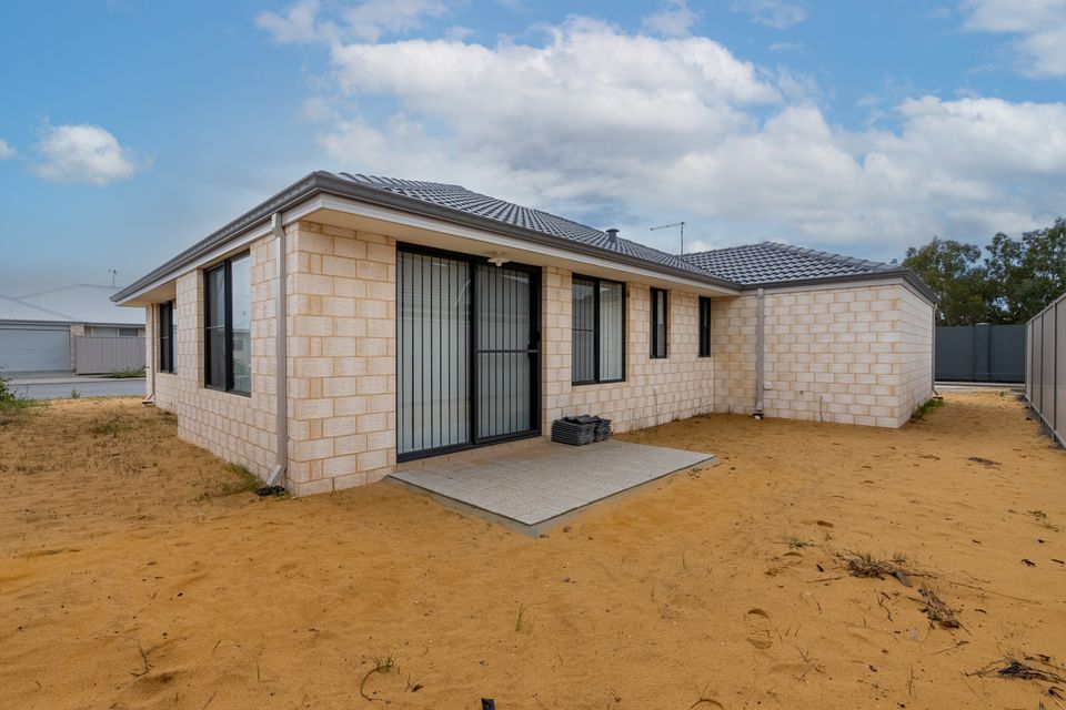 99 Weathering Cres, Baldivis