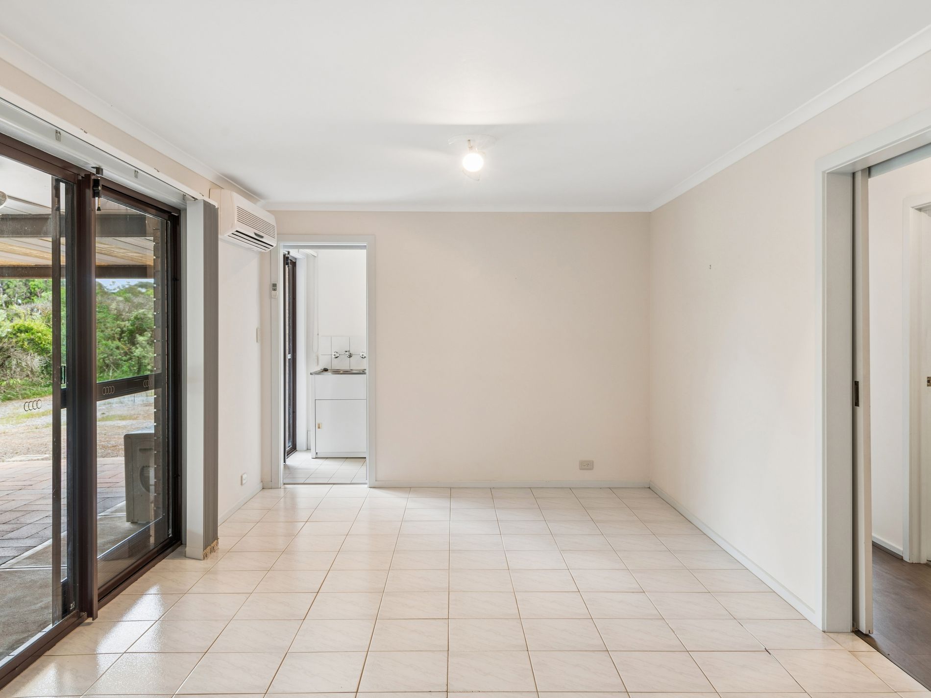 18 Brook Place, Normanville