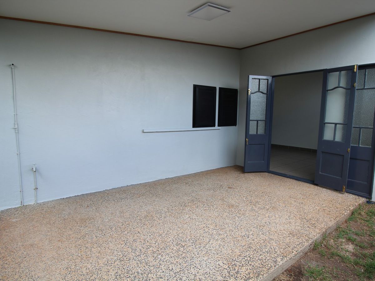 2 / 4 Grau Street, Atherton