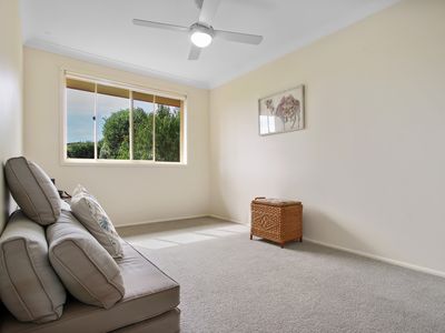 42 Mummaga Lake Drive, Dalmeny